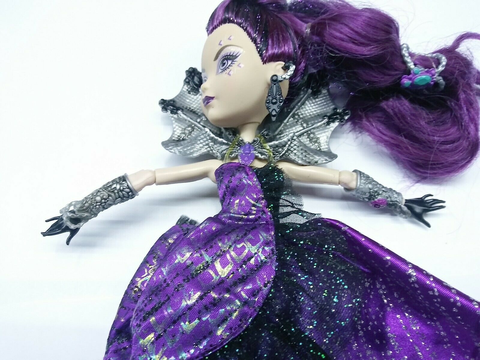 Ever After High Thronecoming Raven Queen