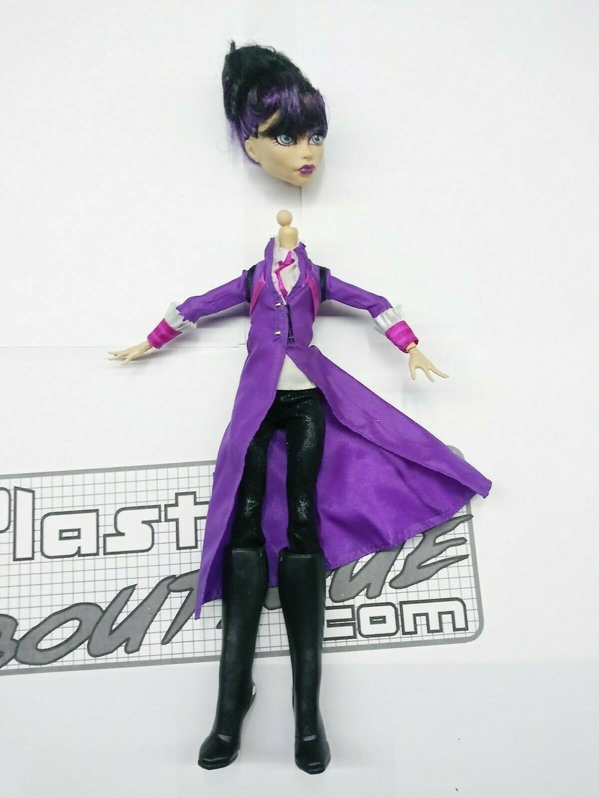 Monster High: Headless Headmistress Bloodgood & Horse Nightmare  *Open/Complete* – The Plastique Boutique