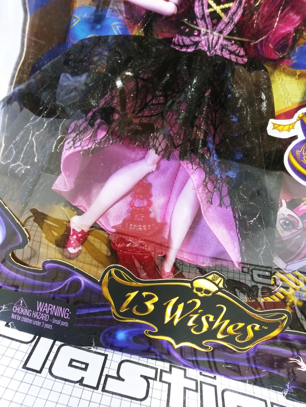 Monster High 13 Wishes: Dracularua (Japanese Import) *Boxed/Complete*