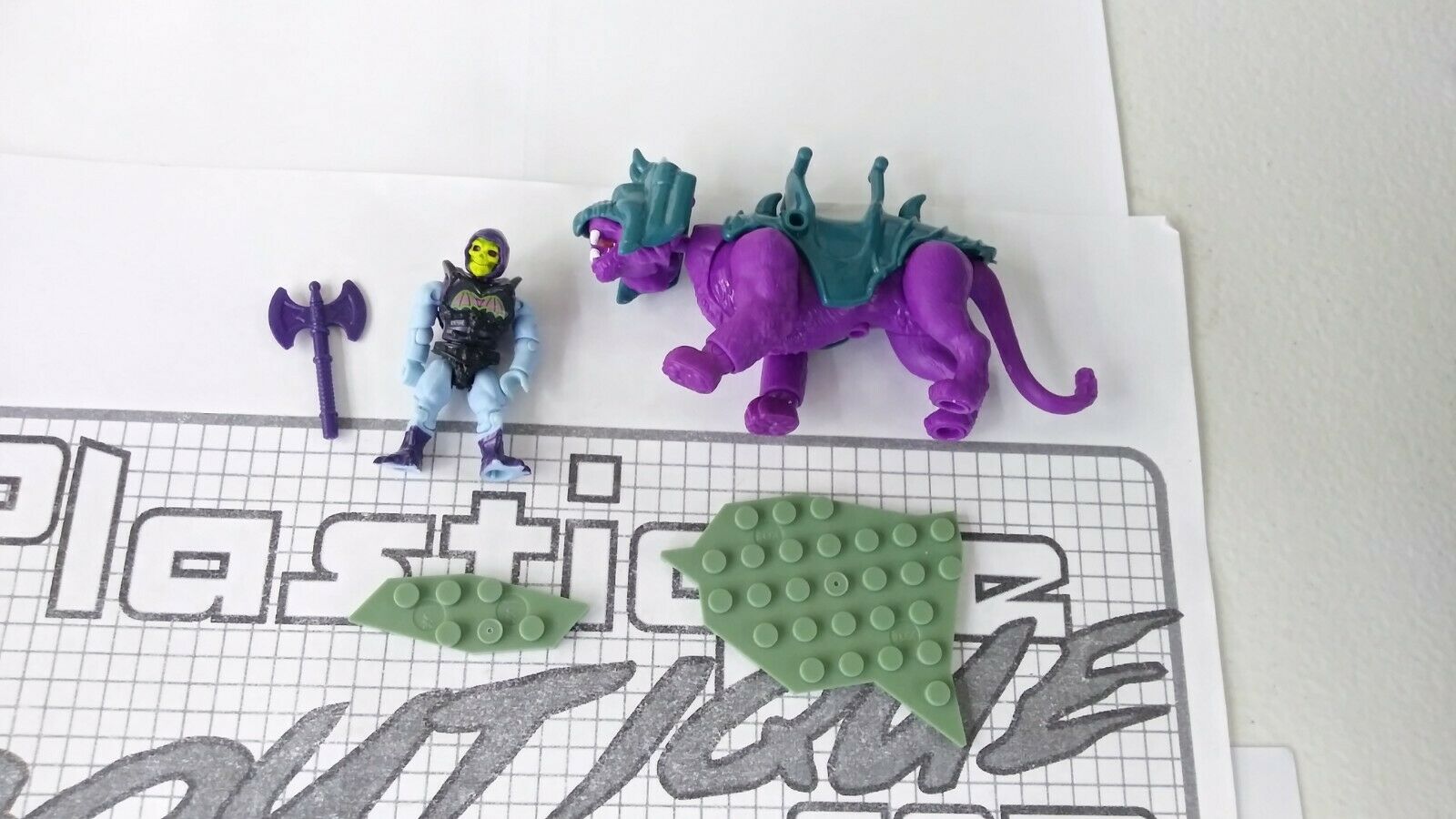 Mega Construx Masters Of The Universe: Battle Armor Skeletor & Panthor  (Point Dread) *Open/Complete*