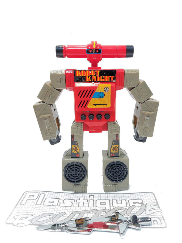 Veriform Transisrobot: Robot-Knight (Transformers G1 Blaster Knock Off)