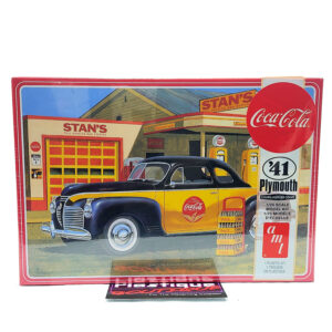 AMT: Coca-Cola '41 Plymouth 1/25 Model Kit