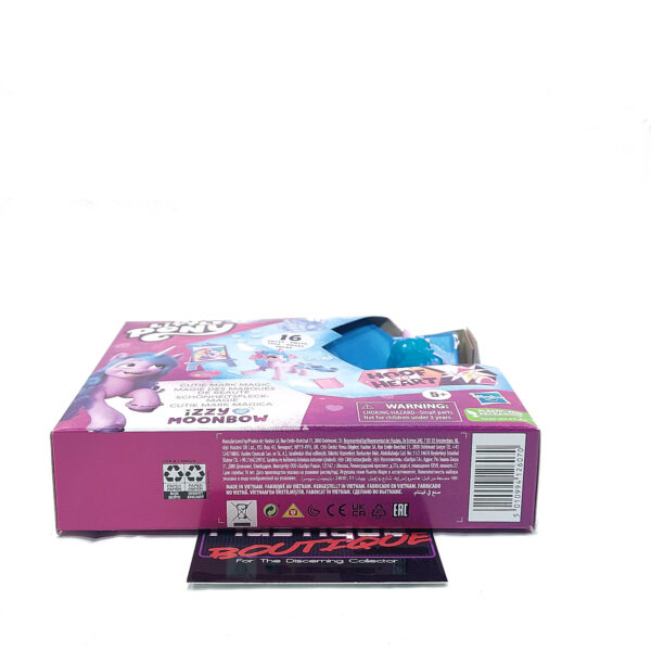 My Little Pony Hoof To Heart: Izzy Moonbow