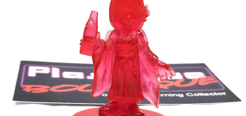 Coca-Cola Final Fantasy X Volume 3: Yuna Mini Figure (Red Crystal Version)