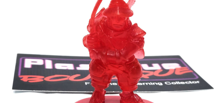 Coca-Cola Final Fantasy IX Volume 2: Adelbert Steiner Mini Figure (Red Crystal Version)