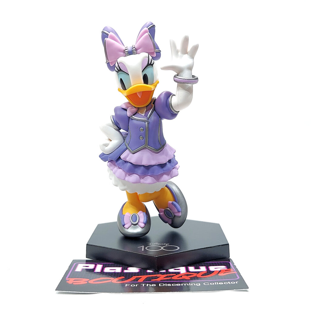 Happy Kuji Disney 100: Daisy Duck Prize B-4 Photo Gallery