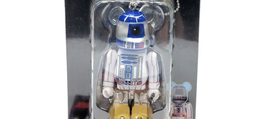 Be@rbrick Happy Kuji Star Wars: R2-D2 #24