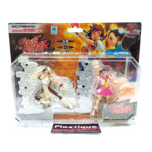 Microman Micro Action Series: MAEX-04 Street Fighter Chun-Li (White Version) Vs. Sakura (Pink Version)