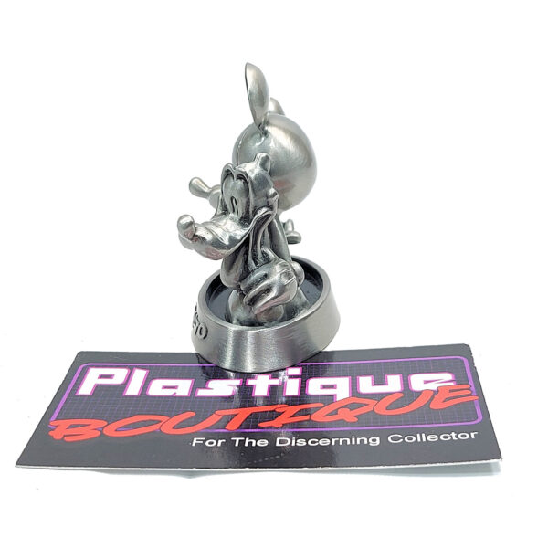 Disney JCB 2020 Card Club Exclusive: Mickey Mouse & Pluto Statue (Japanese Import)