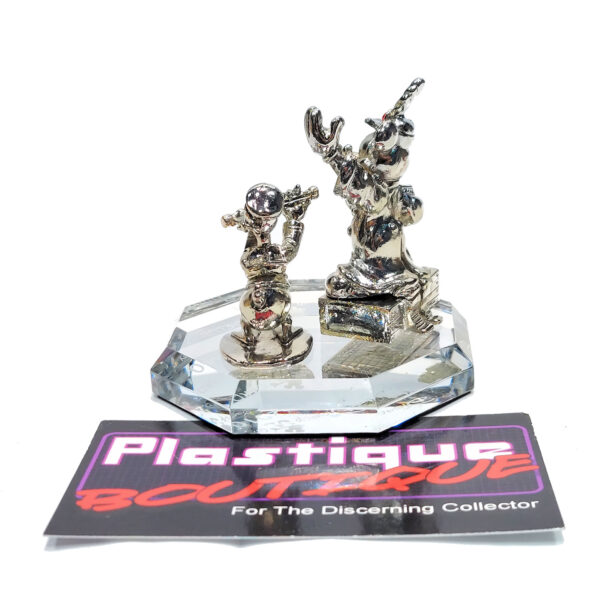 Disney JCB 2010 Card Club Exclusive: Mickey Mouse & Donald Duck "The Band Concert 19345" Statue (Japanese Import)