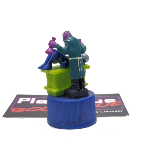Pepsi Bottle Cap Figure: Pepsi-Man & Dr. Mad (Japanese Import)