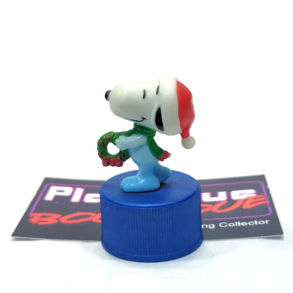 Peanuts Pepsi Bottle Cap Collection: Snoopy W/ Wreath (Japanese Import)
