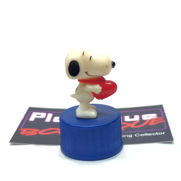 Peanuts Pepsi Bottle Cap Collection: Snoopy W/ Heart (Japanese Import)