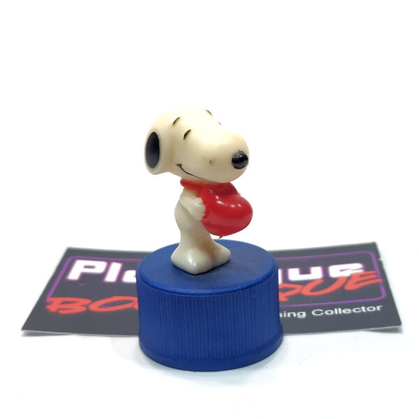 Peanuts Pepsi Bottle Cap Collection: Snoopy W/ Heart (Japanese Import)