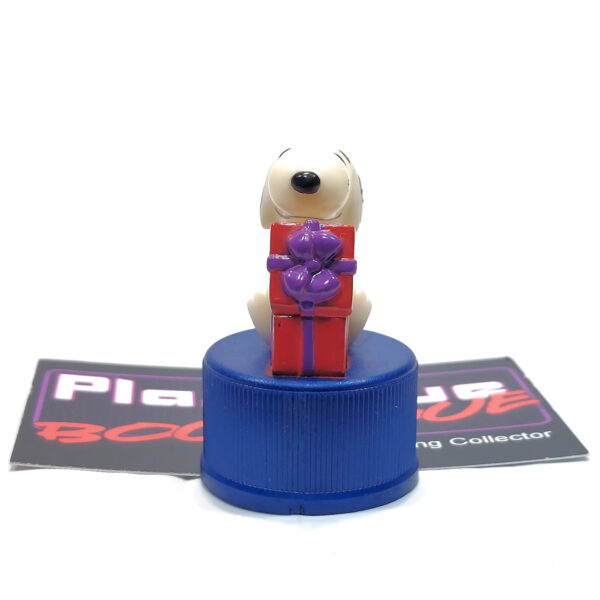 Peanuts Pepsi Bottle Cap Collection: Snoopy & Woodstock Red Present (Japanese Import)