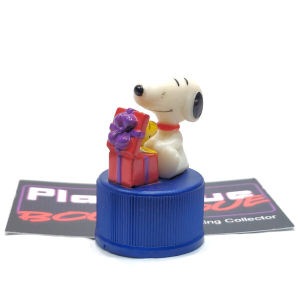 Peanuts Pepsi Bottle Cap Collection: Snoopy & Woodstock Red Present (Japanese Import)