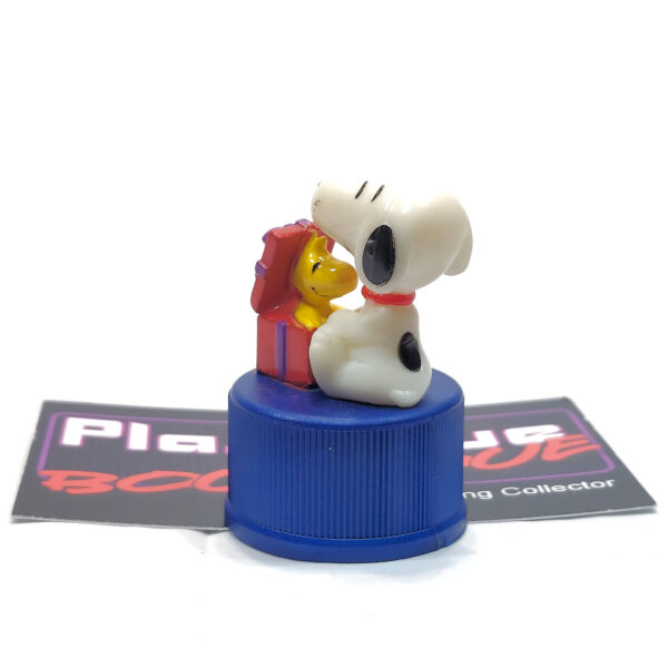 Peanuts Pepsi Bottle Cap Collection: Snoopy & Woodstock Red Present (Japanese Import)