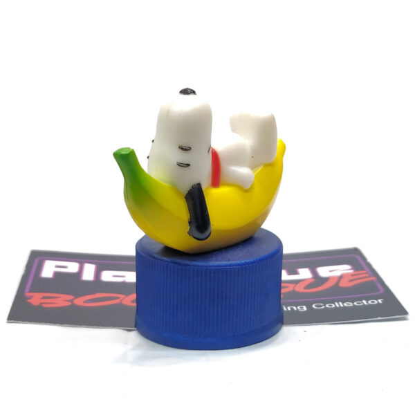 Peanuts Pepsi Bottle Cap Collection: Snoopy W/ Banana (Japanese Import)