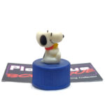 Peanuts Pepsi Bottle Cap Collection: Snoopy & Woodstock Hug (Japanese Import)