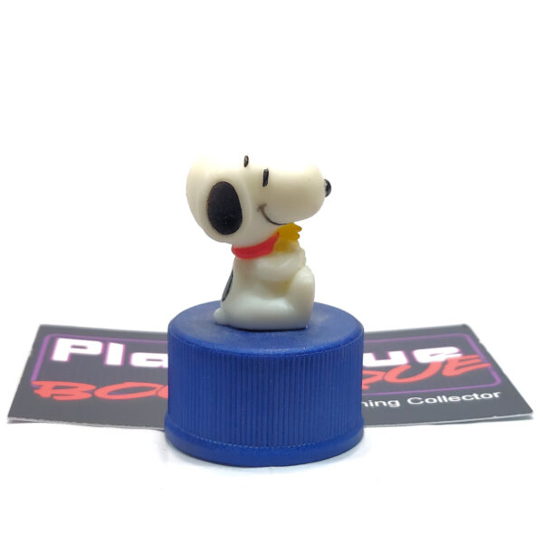 Peanuts Pepsi Bottle Cap Collection: Snoopy & Woodstock Hug (Japanese Import)