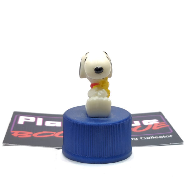 Peanuts Pepsi Bottle Cap Collection: Snoopy & Woodstock Hug (Japanese Import)