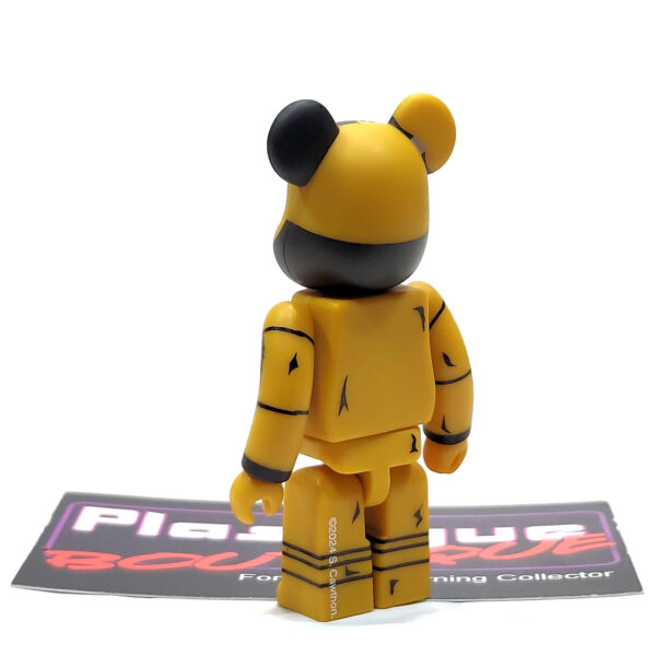 Be@rbrick Series 48 Horror: Golden Freddy (Chase)