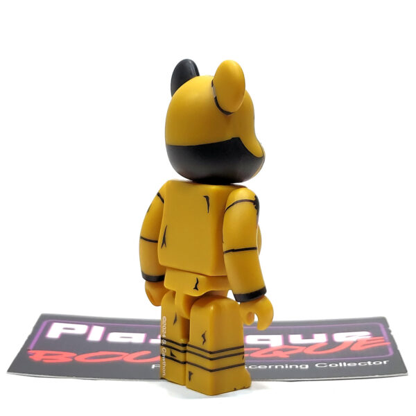 Be@rbrick Series 48 Horror: Golden Freddy (Chase)