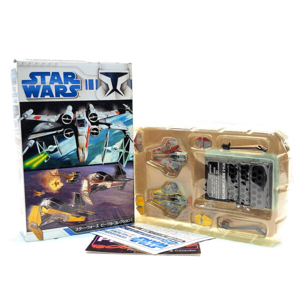 F-Toys Star Star Wars Vehicle Collection Vol. 1: ETA-2 Jedi Starfighters (Red & Yellow) 1/144