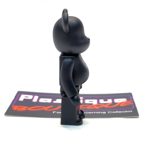 Be@rbrick Series 48 Basic: Letter E