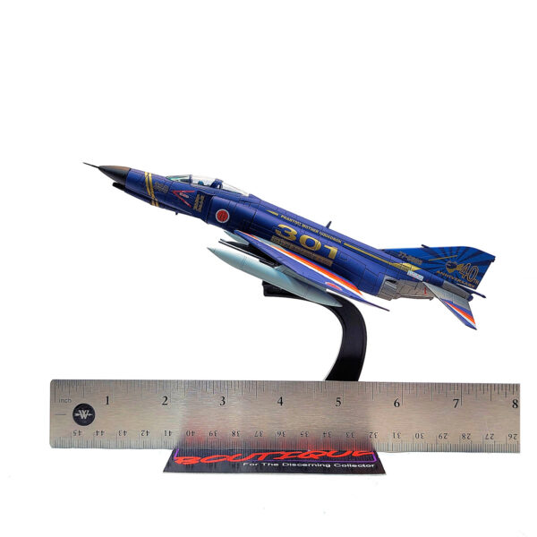 Hachette Combat Planes Collection: #30 F‑4EJ Kai Super Phantom II 1:100