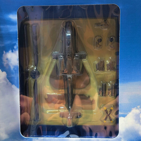 DeAgostini Air Combat Collection: #9 Boeing AH-64D Apache 1:100