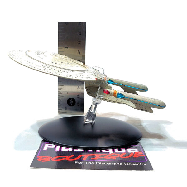 Star Trek The Official Starships Collection: #1 USS Enterprise NCC-1701-D