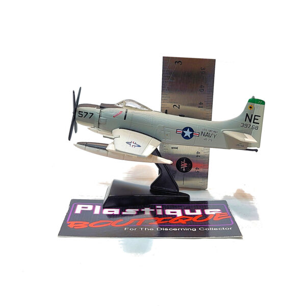 Del Prado Aircraft Of The Aces: #29 Douglas A-1H Skyraider 1:110