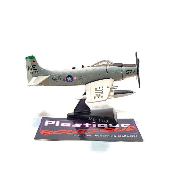 Del Prado Aircraft Of The Aces: #29 Douglas A-1H Skyraider 1:110