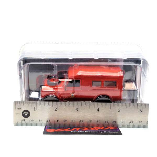 Del Prado Fire Engines of the World: #28 1975 Land Rover Series III 109 Soft Top Command Vehicle 1:43
