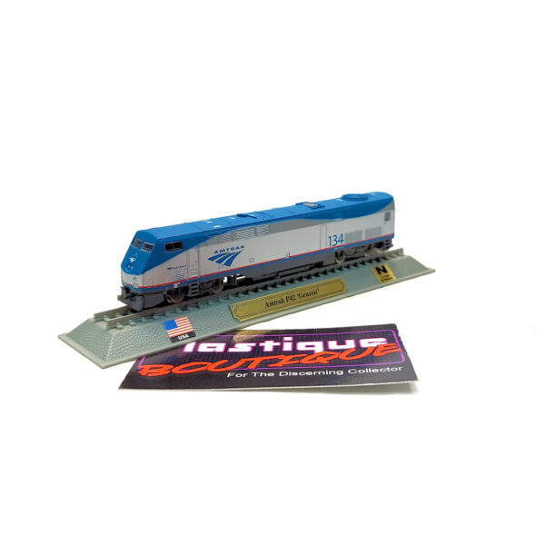 Del Prado Locomotives of the World: #61 Amtrak P42 Genesis 1:160 (N Gage)