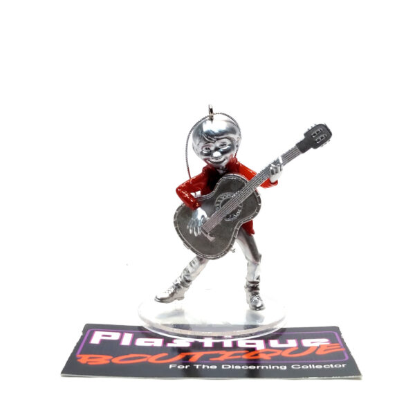 Disney 100 Platinum Happy Kuji: #17 Miguel Rivera
