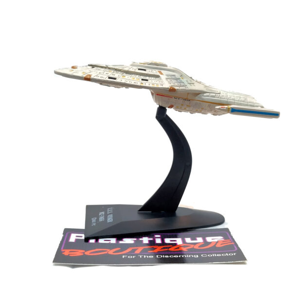 Furuta Star Trek Federation & Alien Ships Collection: USS Voyager NCC-74656