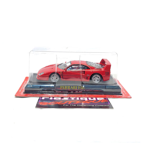 Hachette Classic Ferrari Collection: #21 1987 Ferrari F40 1:43